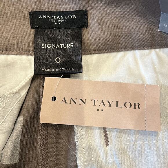 NWT Ann Taylor Women's Signature Fit Cropped Leg Dark Beige Size 0 - Picture 6 of 7